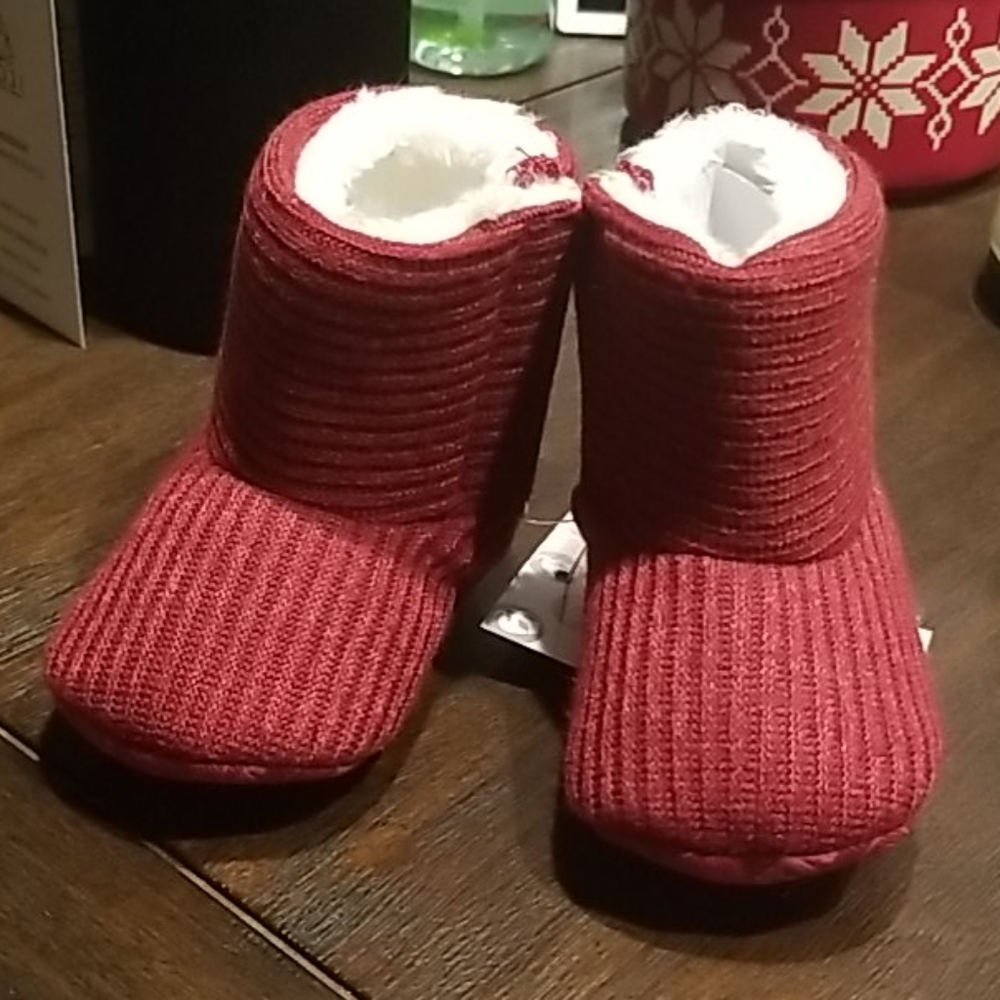 Elsabella Baby Booties